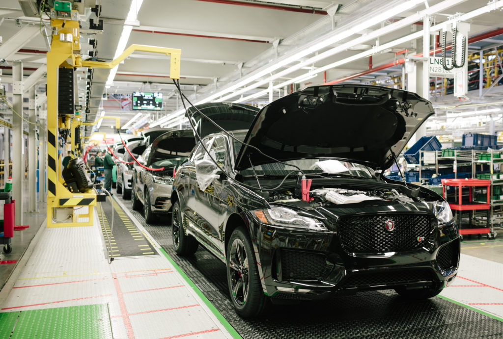 Mourinho f-pace (1)