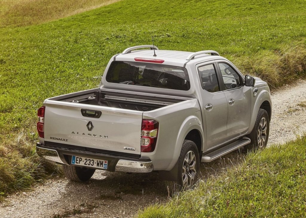 Renault-Alaskan-2017-1280-60