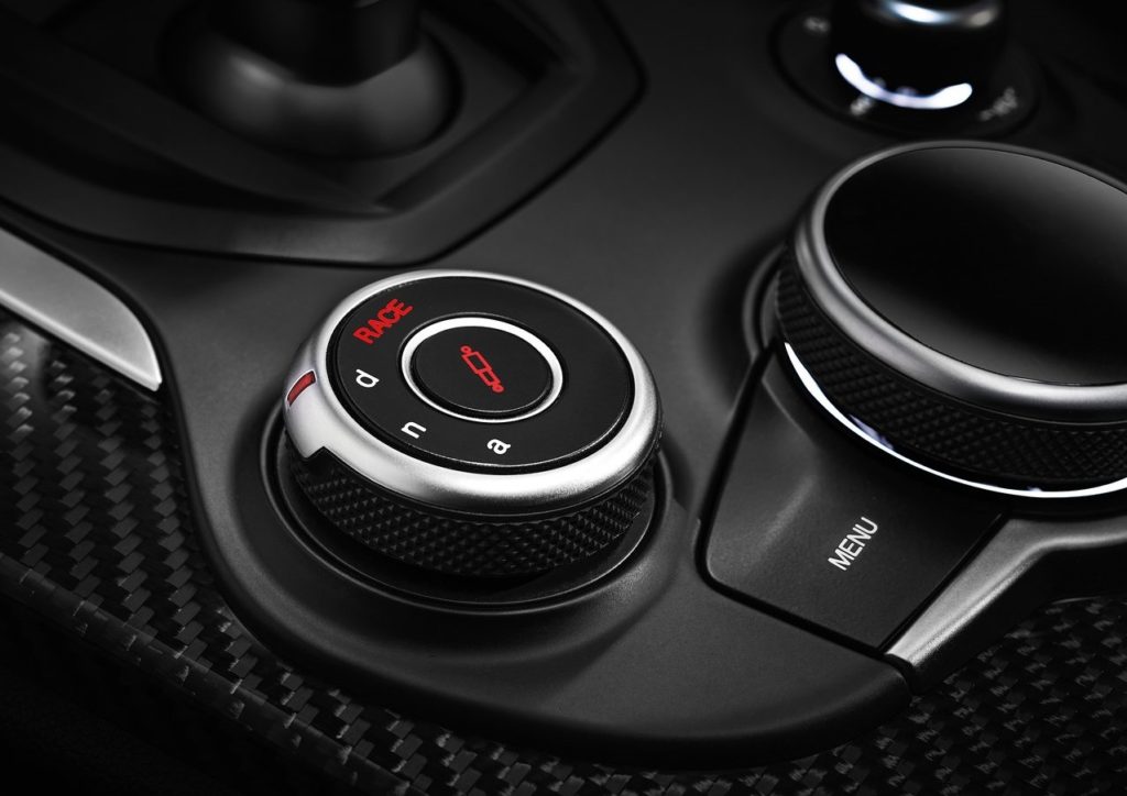 Stelvio quadrifoglio (10)
