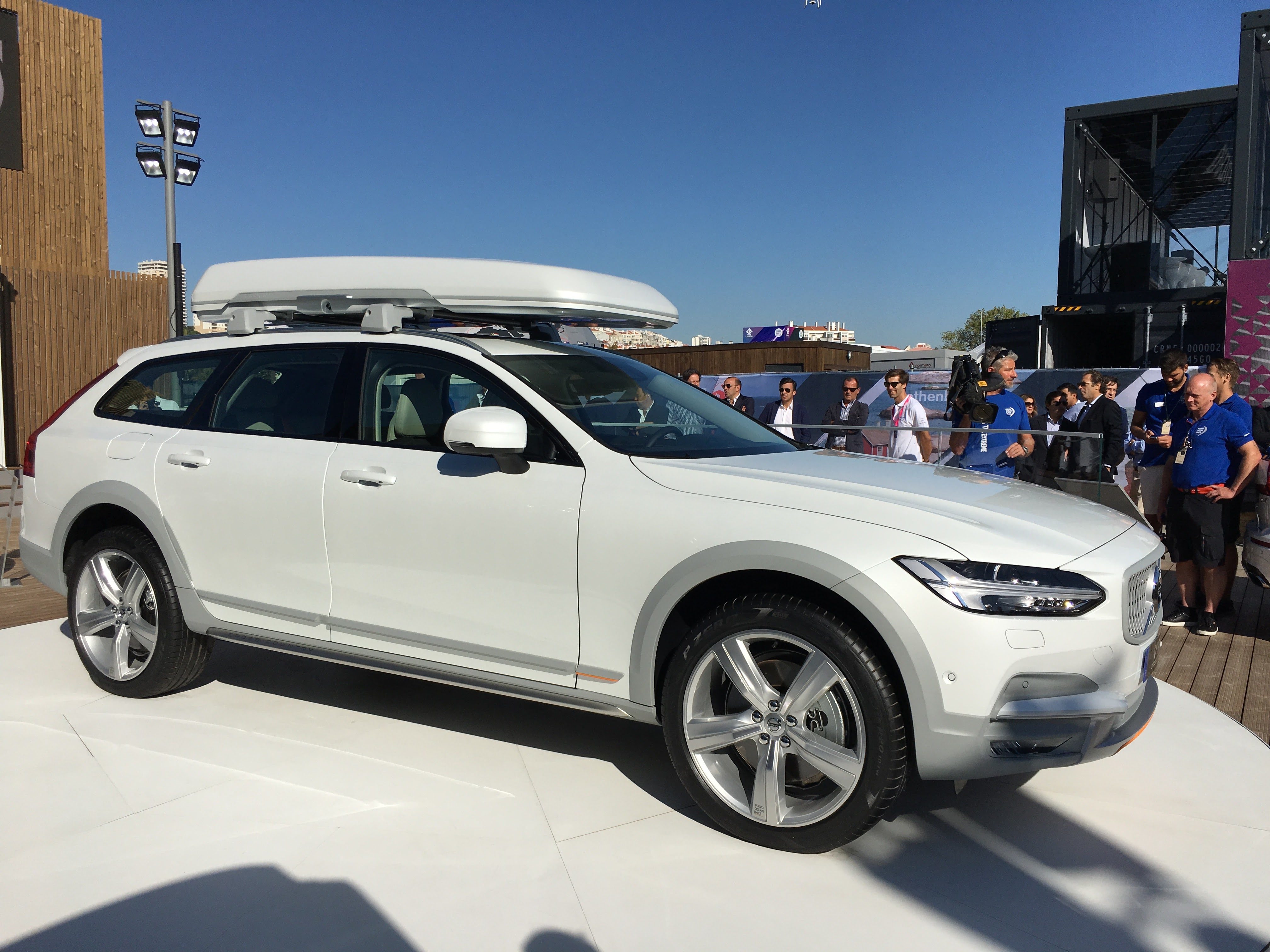 Volvo mostra V90 Cross Country Ocean Race e o XC40 em Portugal thumbnail