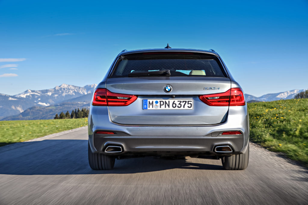 P90258769_highRes_the-new-bmw-5-series