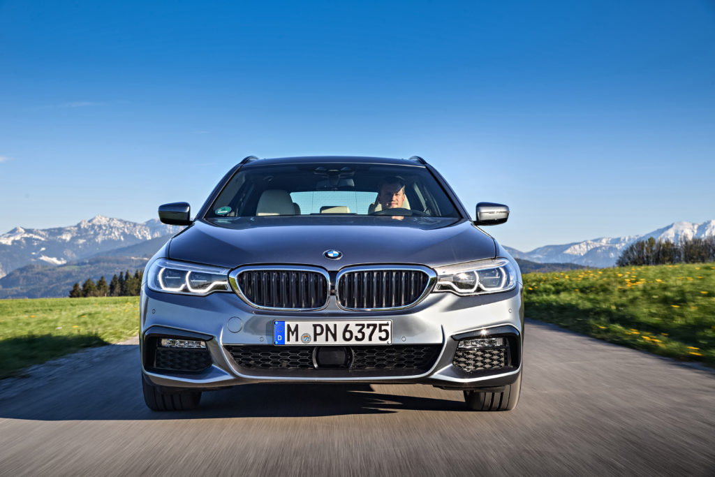 P90258770_highRes_the-new-bmw-5-series