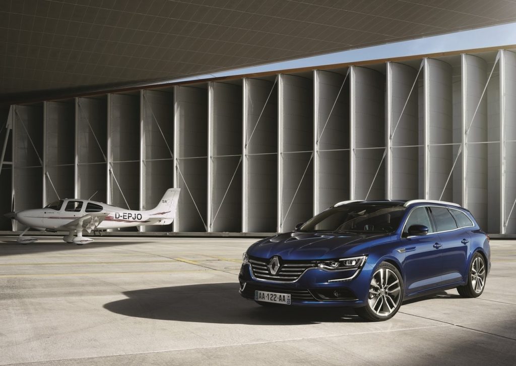 Renault-Talisman_Estate-2016-1280-03