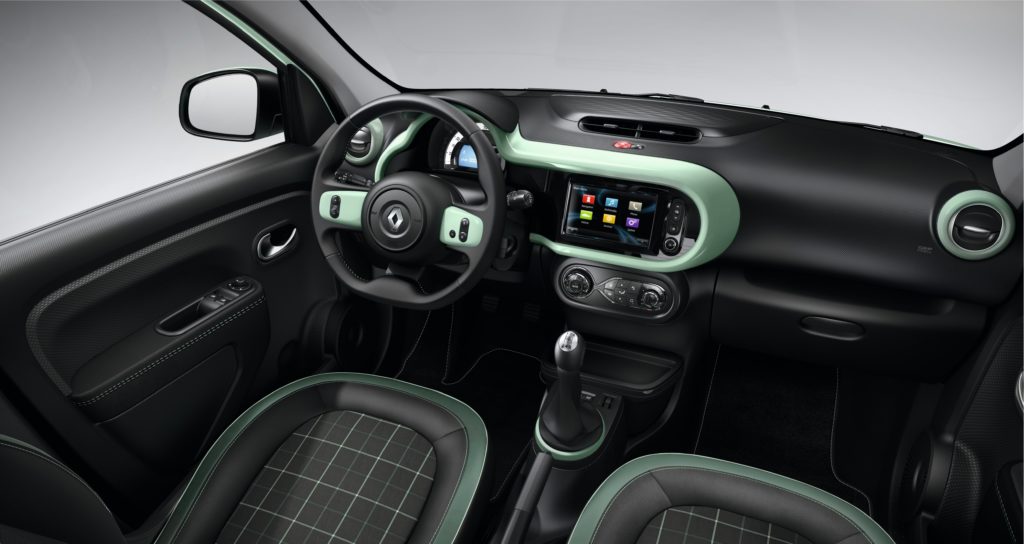 2017 – Renault TWINGO série limitée La Parisienne