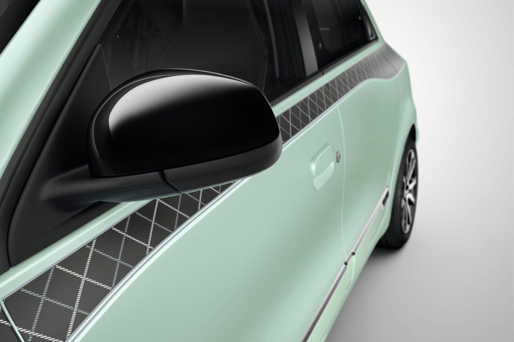 2017 – Renault TWINGO série limitée La Parisienne