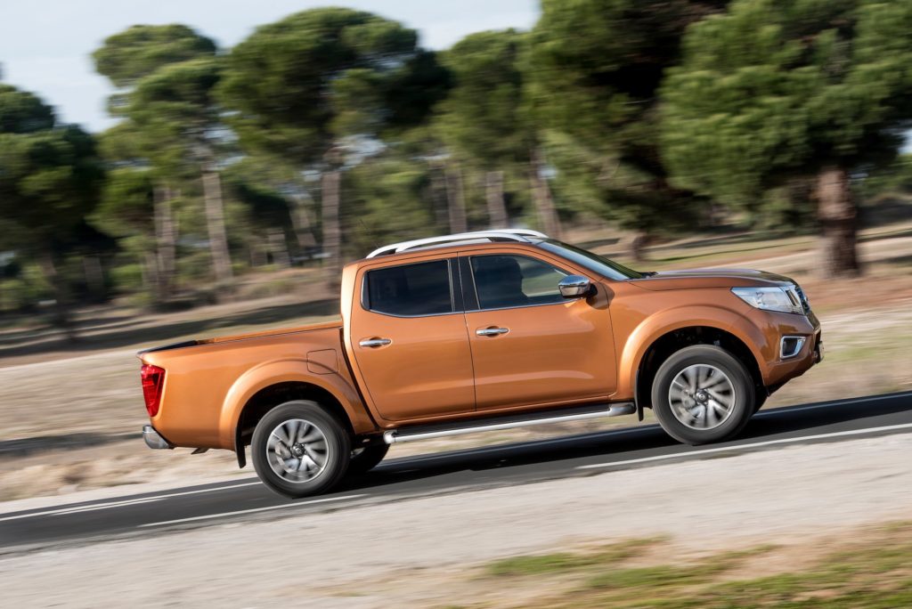 nissan navara business (1)