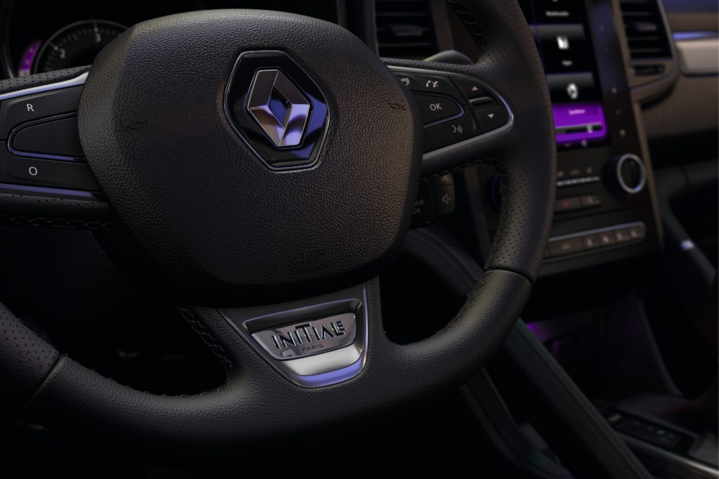 87857_2017_New_Renault_KOLEOS_INITIALE_PARIS