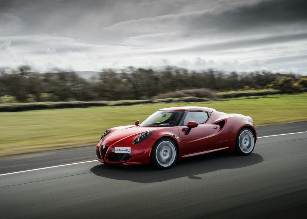 Alfa_Romeo-4C-2014-1280-0e