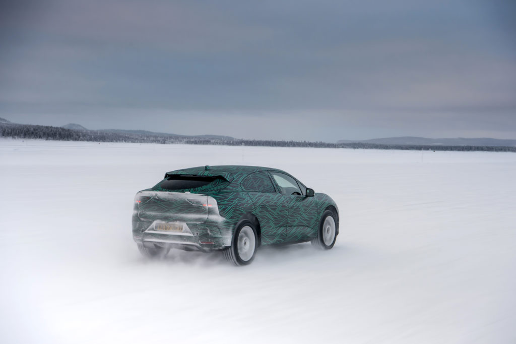 I-PACE Winter testing_053