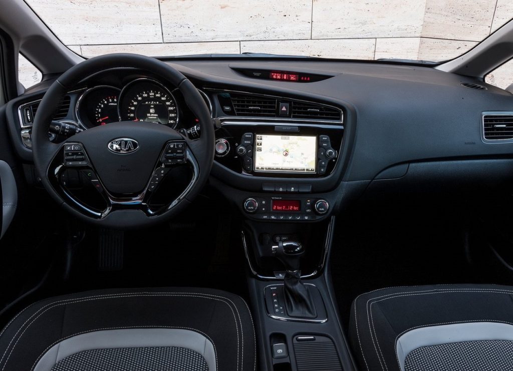Kia-Ceed-2016-1280-1b