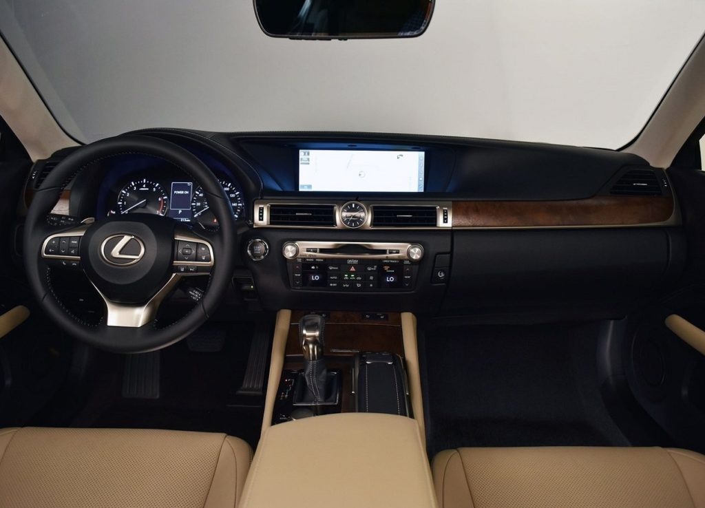 Lexus GS 200t (2016) Interior