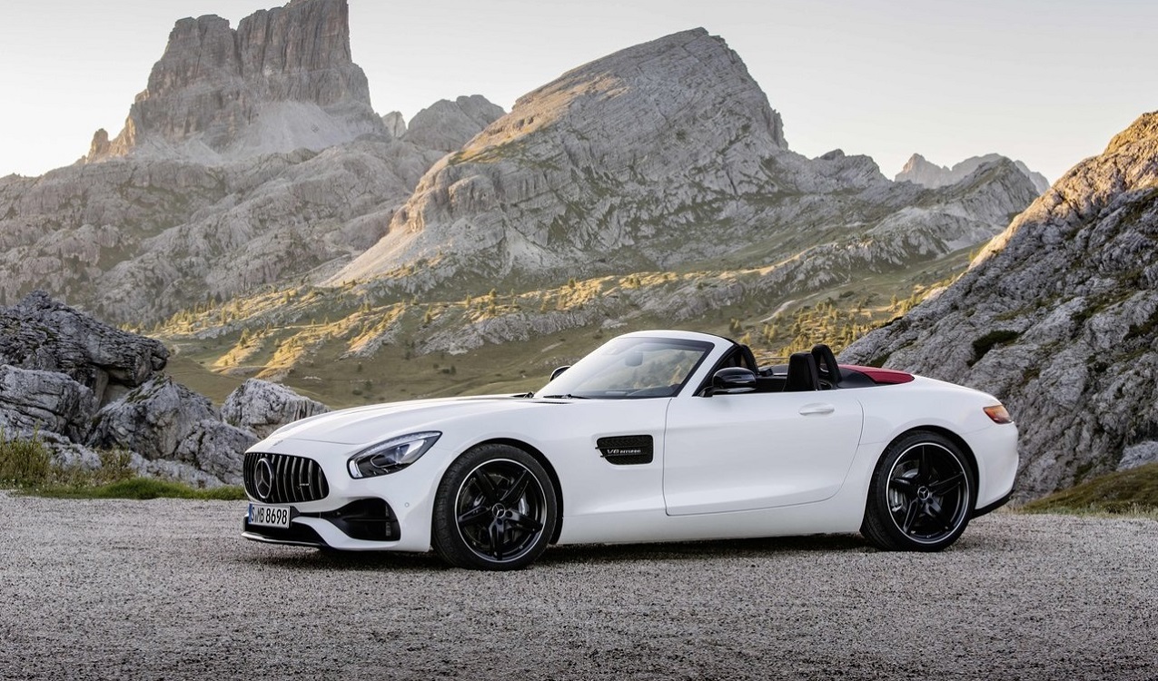 Mercedes-Benz-AMG_GT_Roadster-2017-1280-04