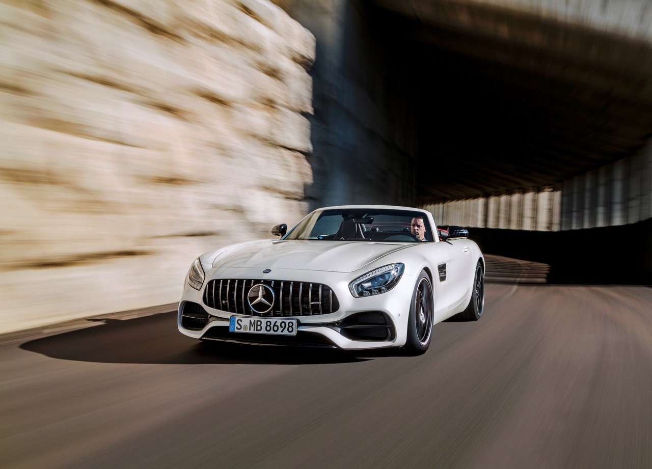 Mercedes-Benz-AMG_GT_Roadster-2017-1280-07