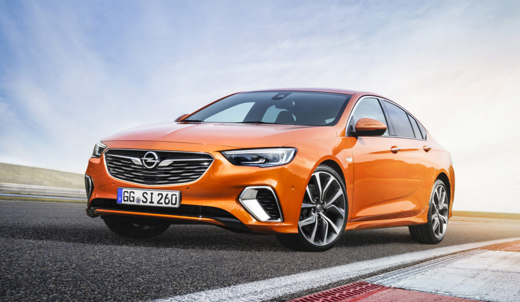 100,000 orders for new Opel Insignia
