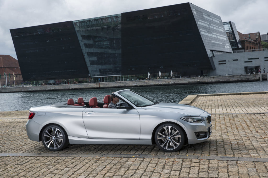 P90160683_highRes_bmw-2-series-convert