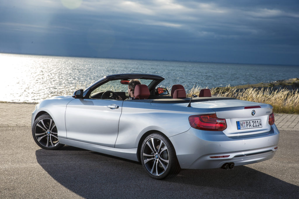 P90160688_highRes_bmw-2-series-convert