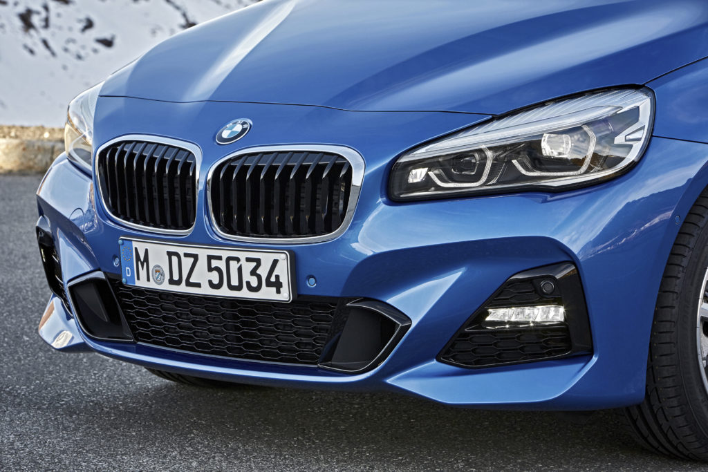 P90288925_highRes_the-new-bmw-2-series