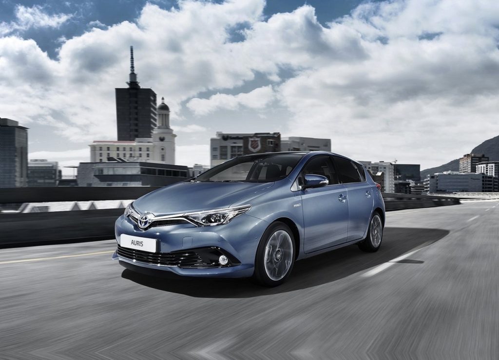 Toyota-Auris-2016-1280-03