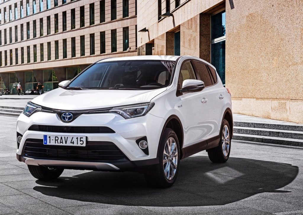 Toyota-RAV4_Hybrid_EU-Version-2016-1280-07