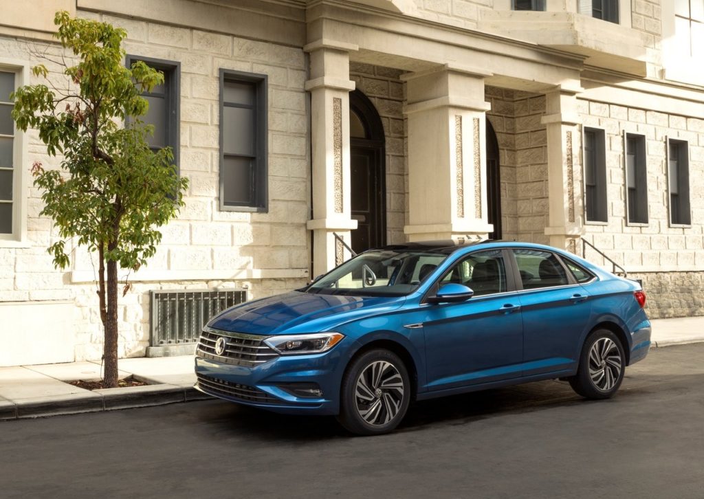 Volkswagen-Jetta-2019-1280-02