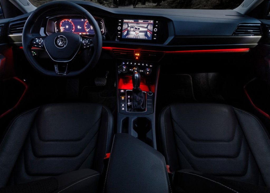 Volkswagen-Jetta-2019-1280-14