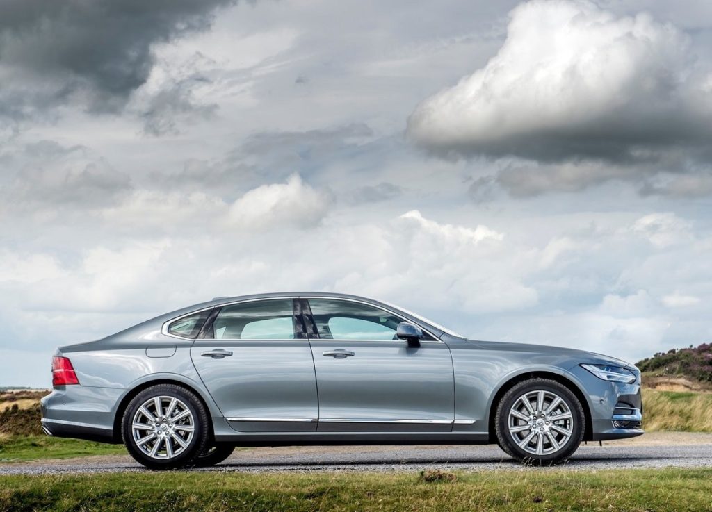 Volvo S90 (2017) Lado
