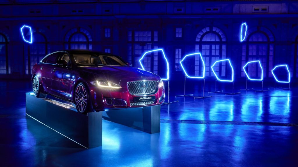 jaguar-xjl-game-of-drones (3)