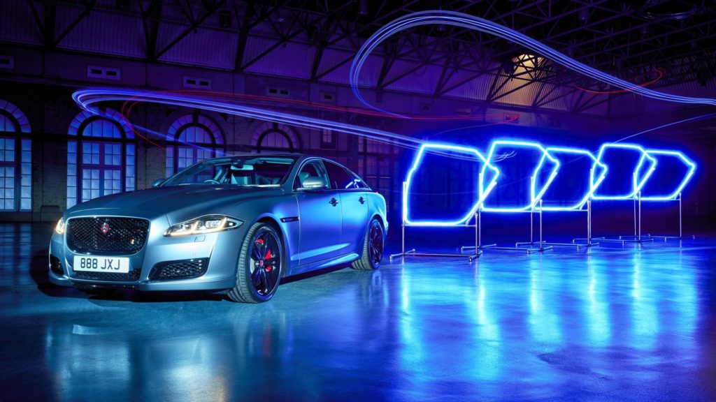 jaguar-xjl-game-of-drones (5)