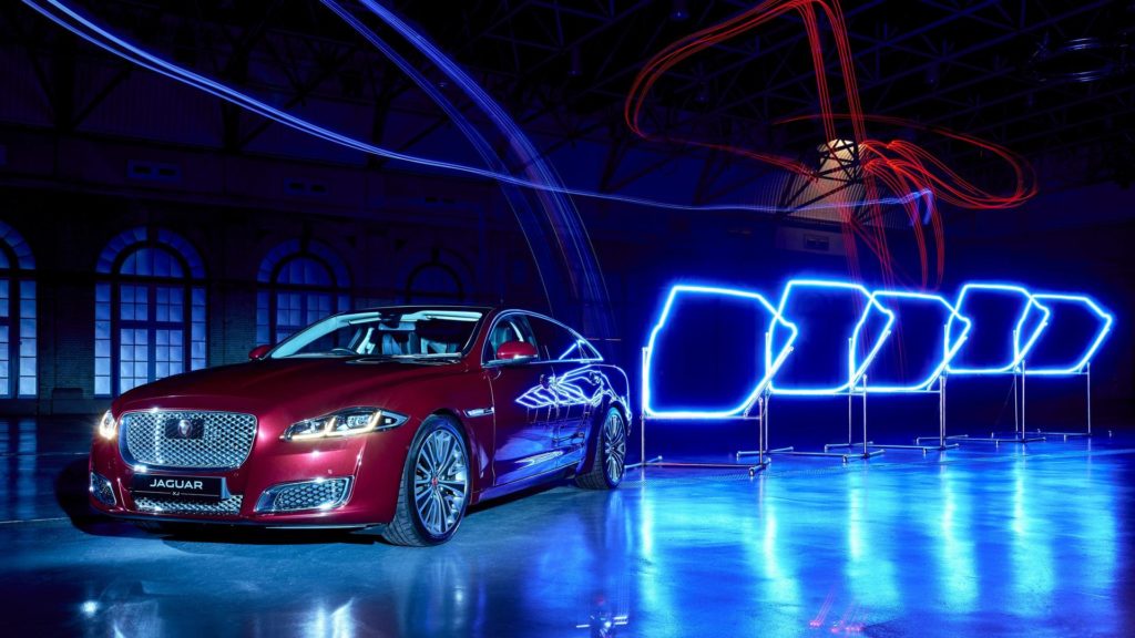 jaguar-xjl-game-of-drones (6)