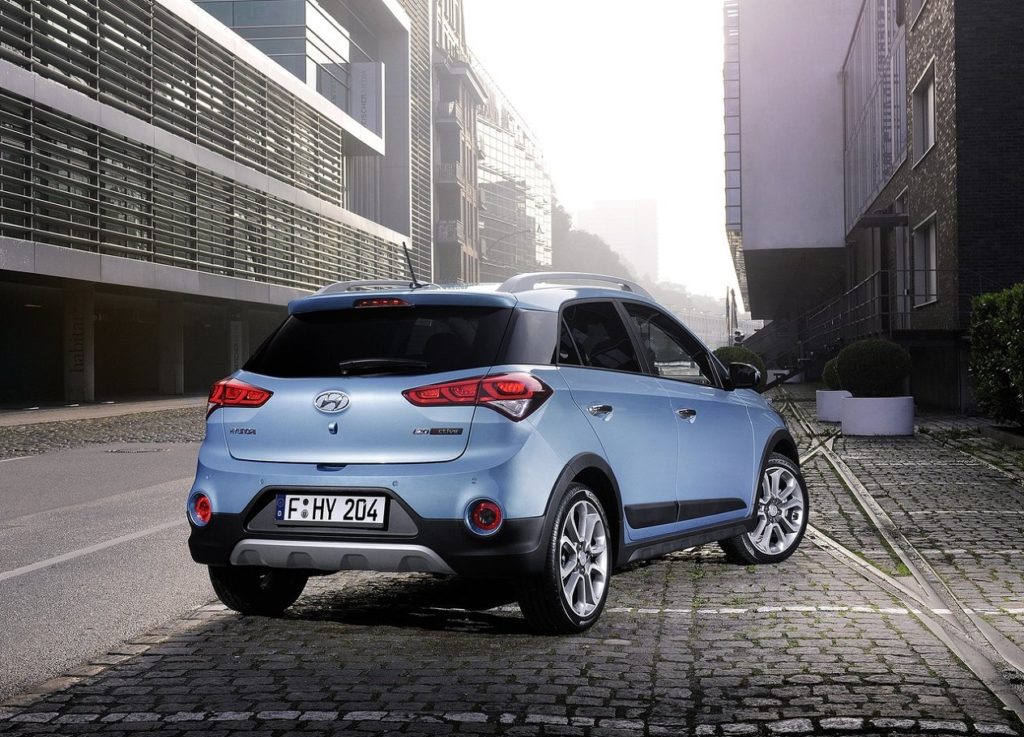 Hyundai-i20_Active-2016-1280-06