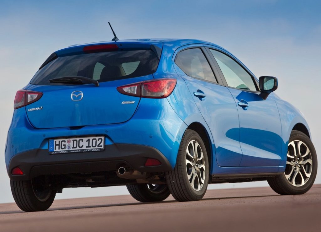 Mazda 2 2015 (4)