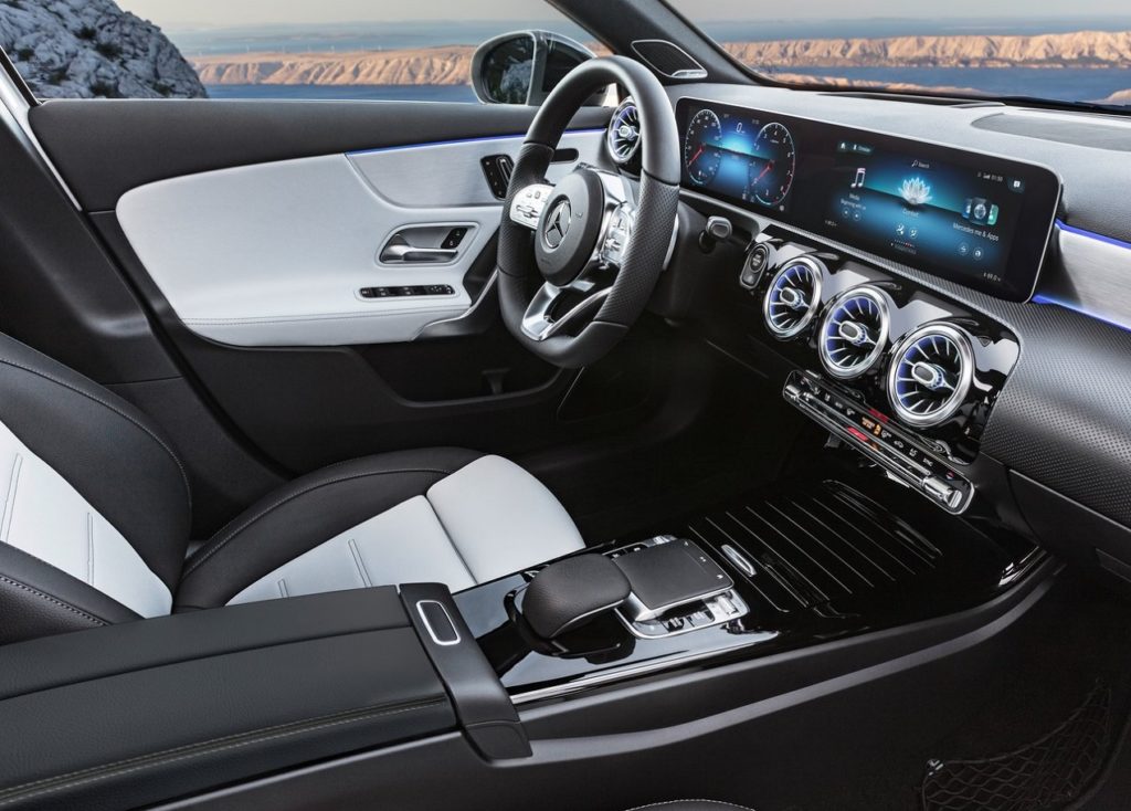 Mercedes-Benz-A-Class-2019-1280-37