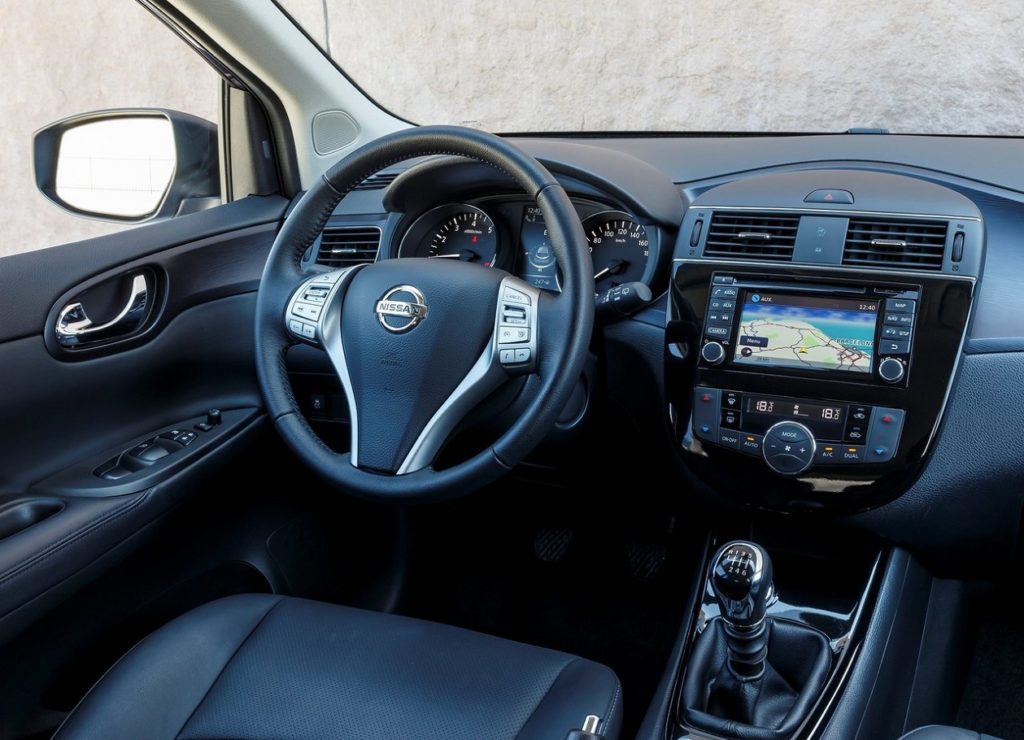 Nissan-Pulsar-2015-1280-92
