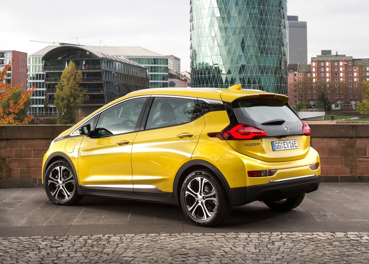 Opel-Ampera-e-2017-1280-53