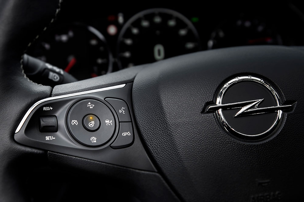 Opel-Insignia-304987