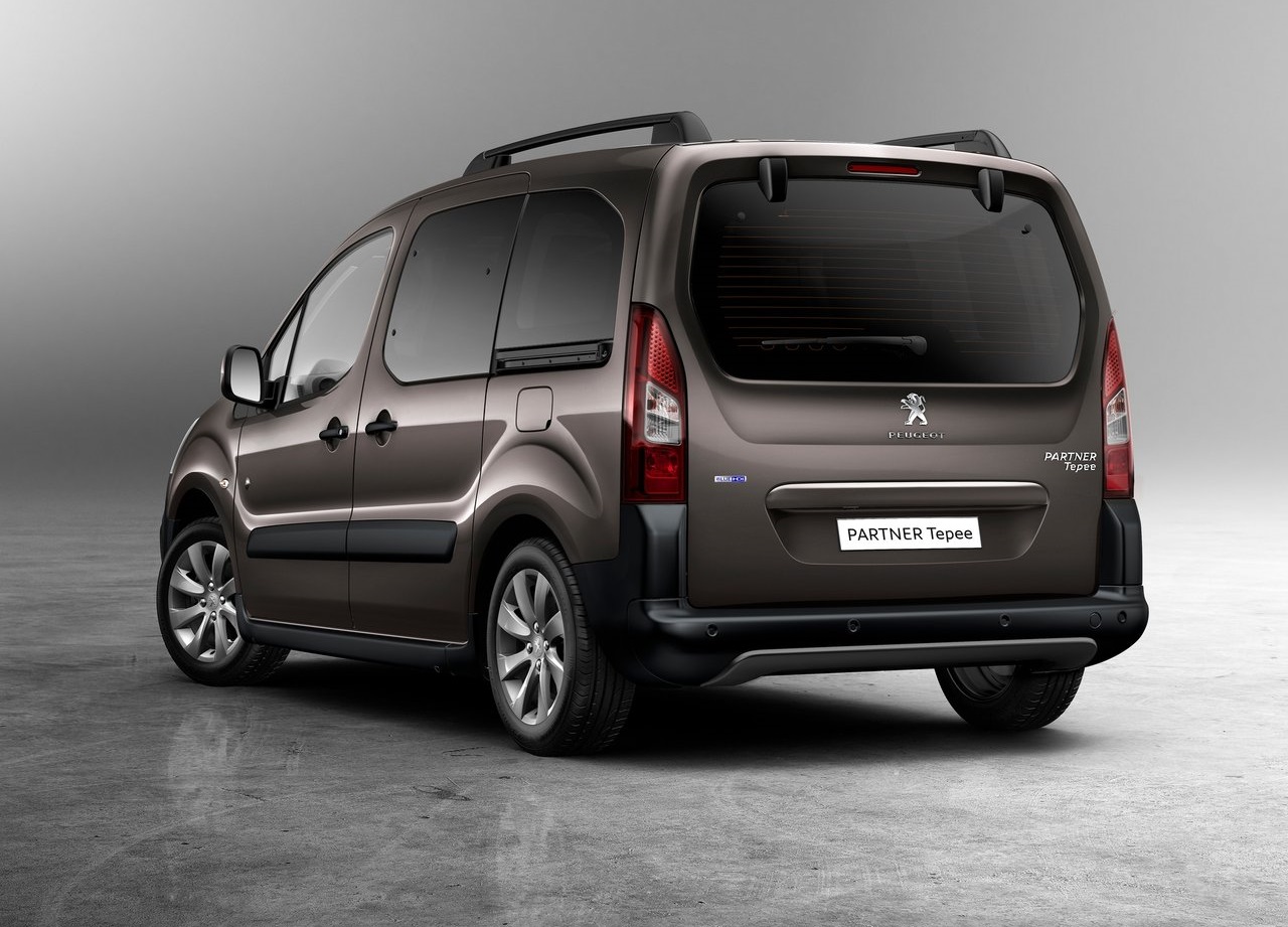 Peugeot-Partner_Tepee-2016-1280-0f