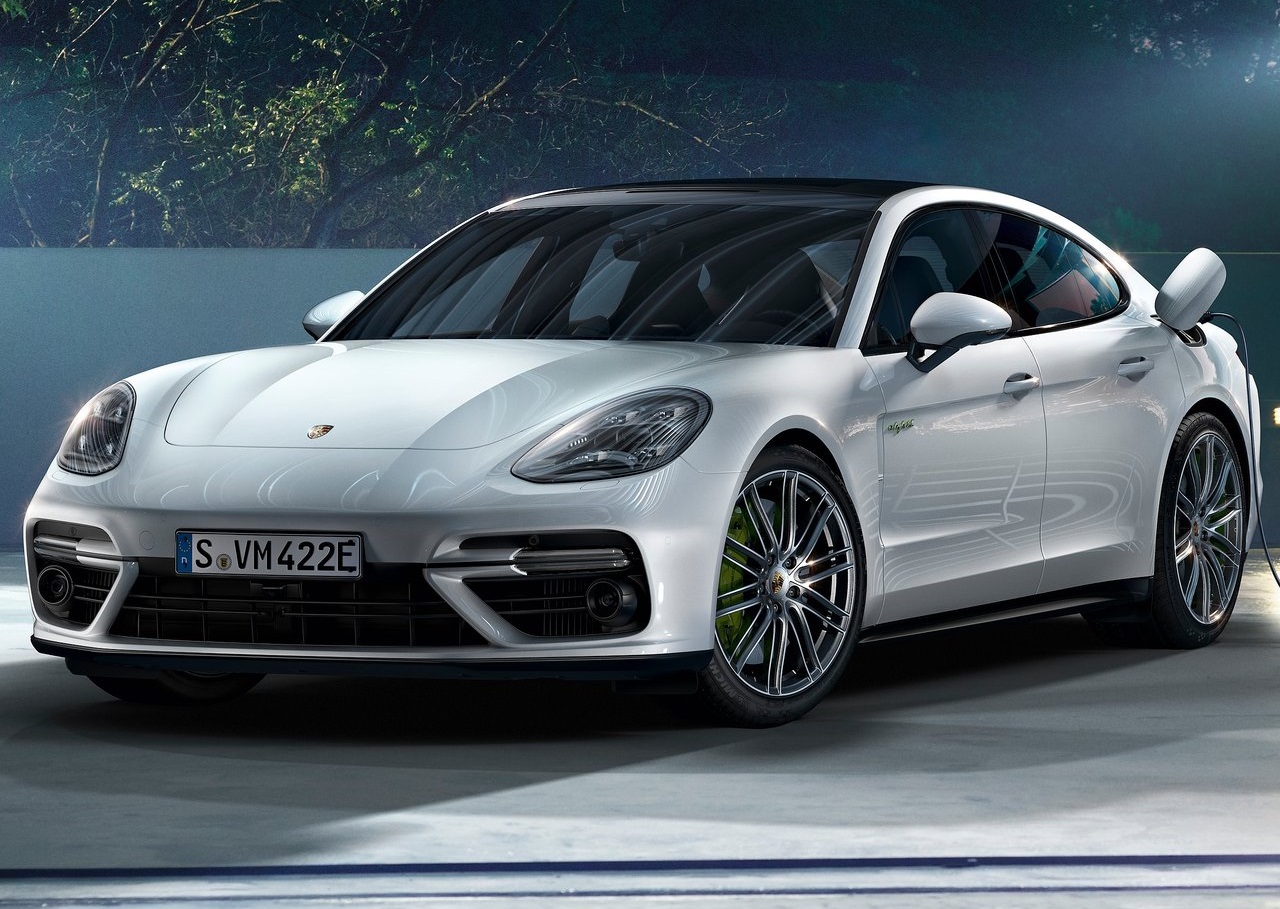 Porsche-Panamera_Turbo_S_E-Hybrid-2018-1280-05