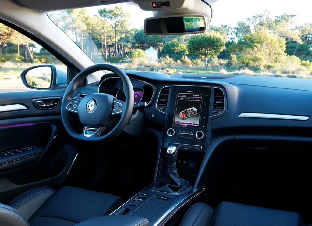 Renault-Megane-2016-1280-62
