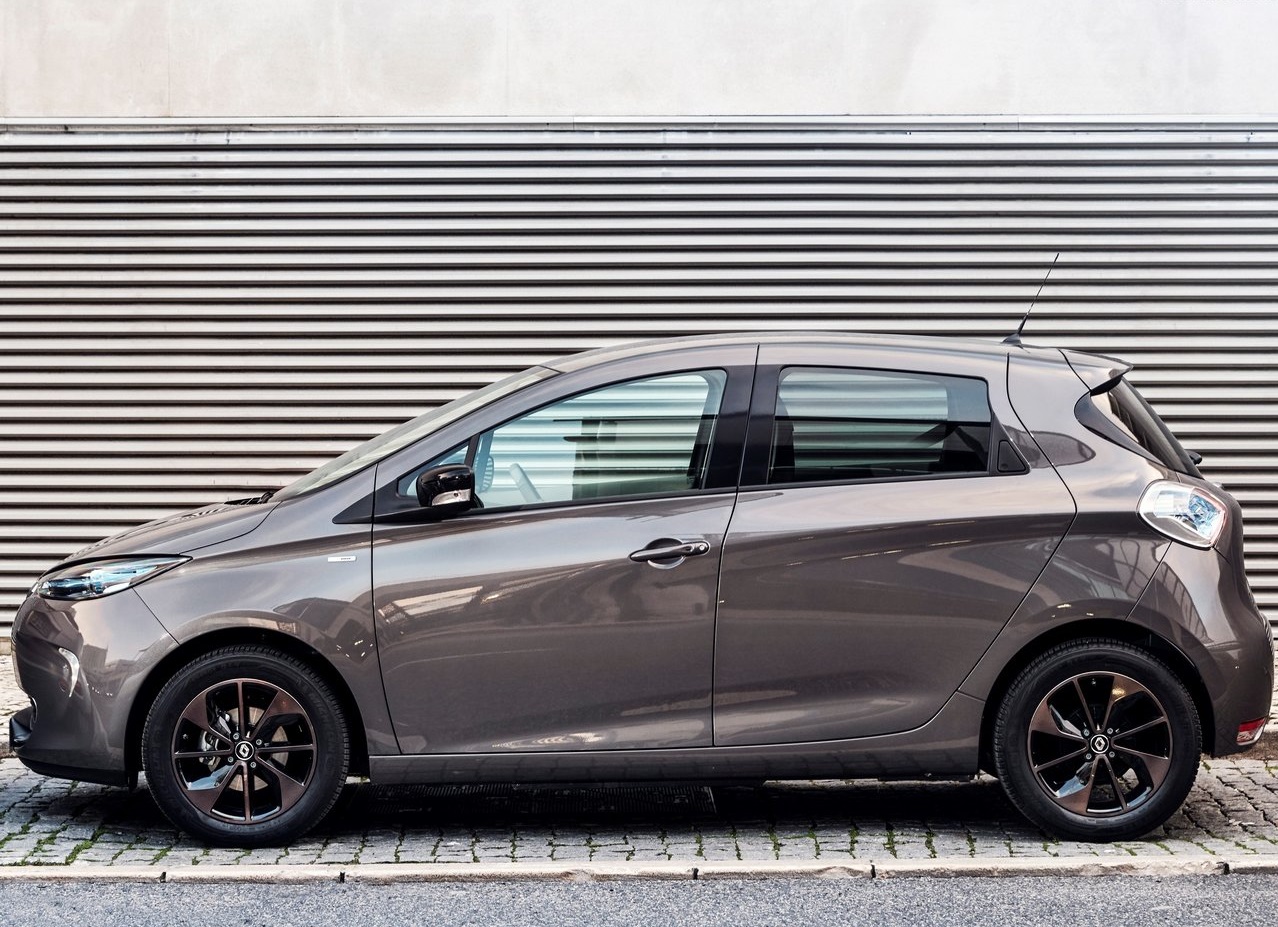Renault-Zoe-2017-1280-3d