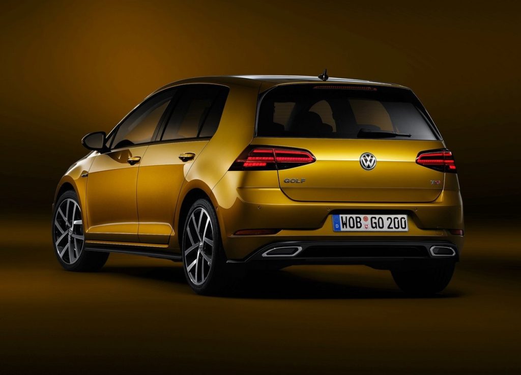 Volkswagen-Golf-2017-1280-2b