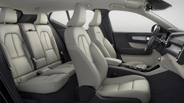 New Volvo XC40 Inscription – interior