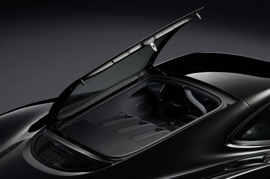 9060mso-570gt-black-collection-06