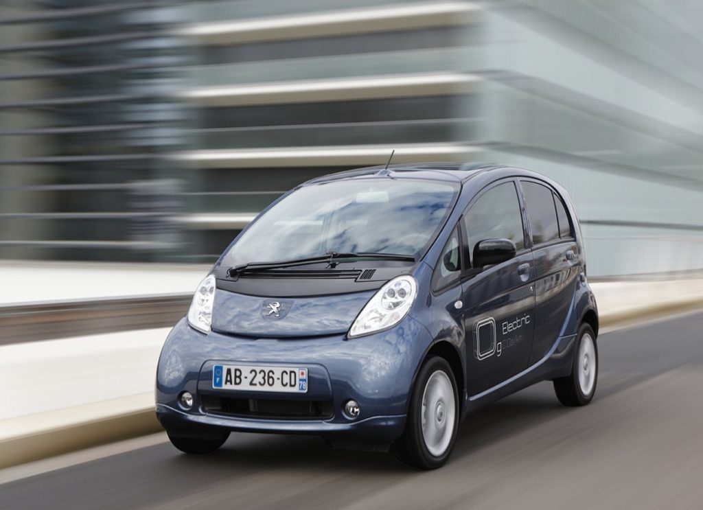 Peugeot-iOn-2011-1280-04
