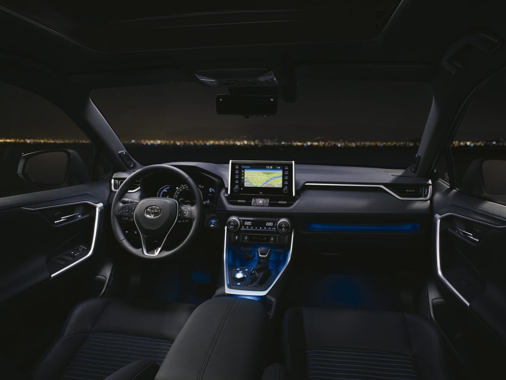 Toyota-RAV4_2019_6