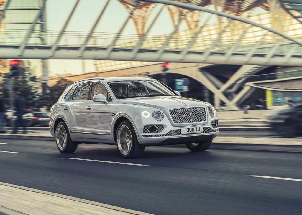 bentayga hybrid (5)