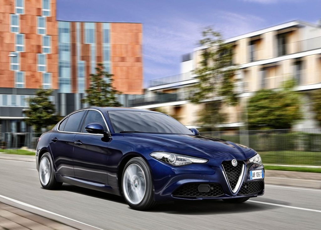 Alfa_Romeo-Giulia-2016