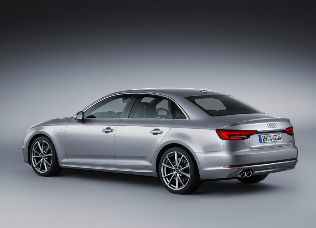 Audi A4 2016 (4)