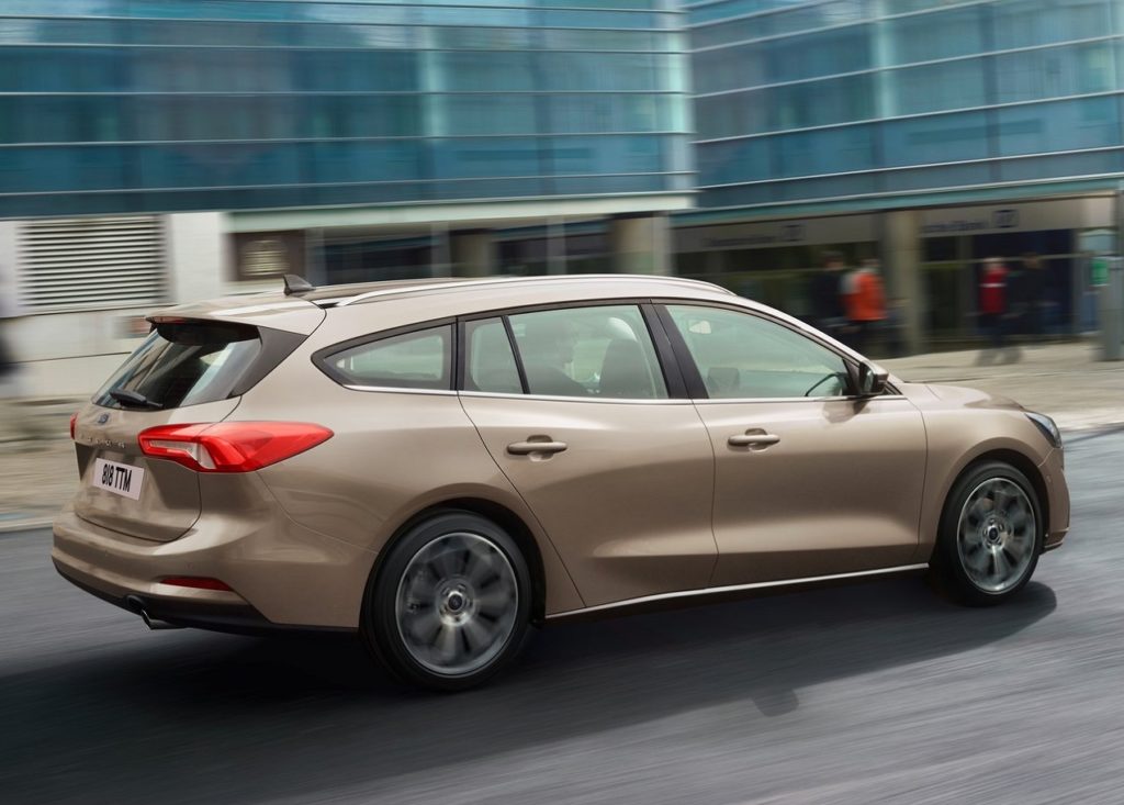 Ford-Focus_Wagon-2019