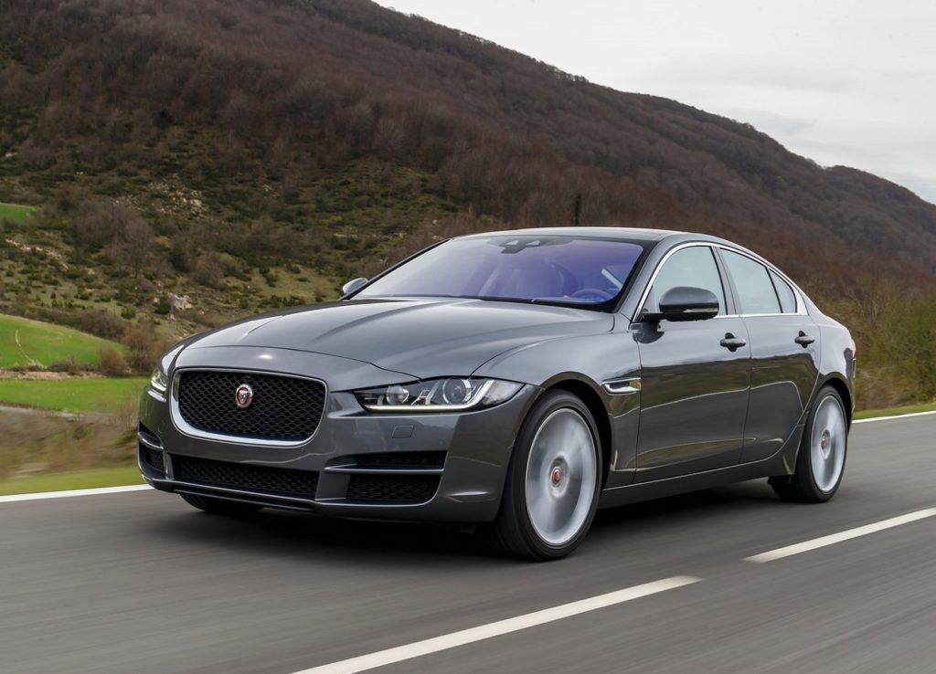 Jaguar-XE-2016