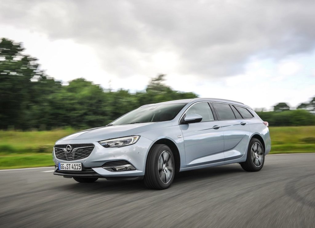 Opel-Insignia_Sports_Tourer-2018